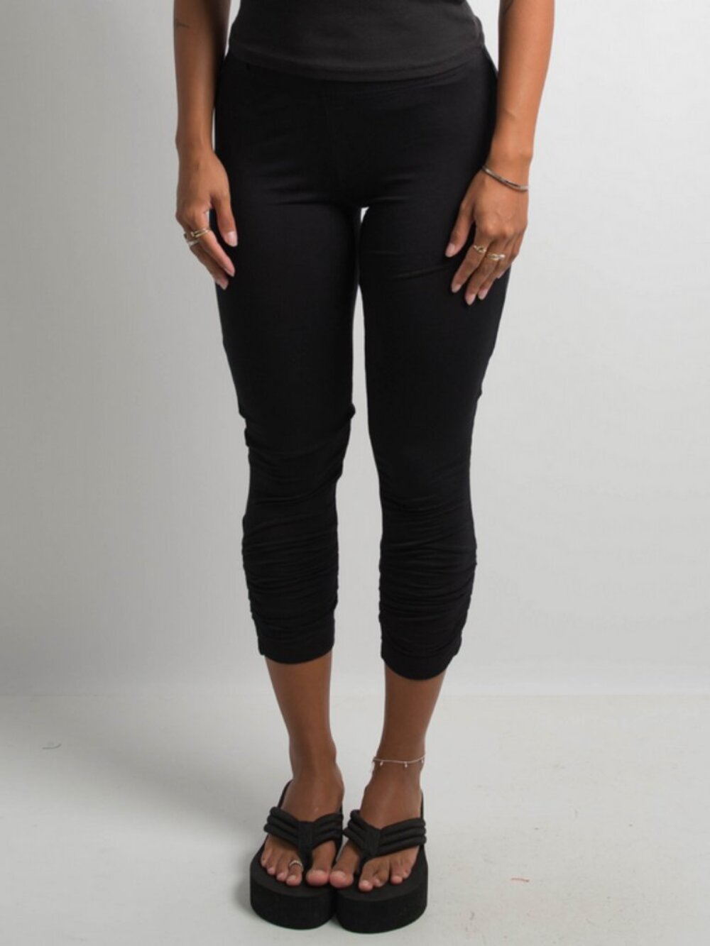 Victoria's Secret Cotton Blend Ruched Crop/Capri Legging Yoga Pant Black L NWOT